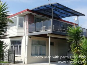 Deck-cover-awning-clearlite-roofing-aligola